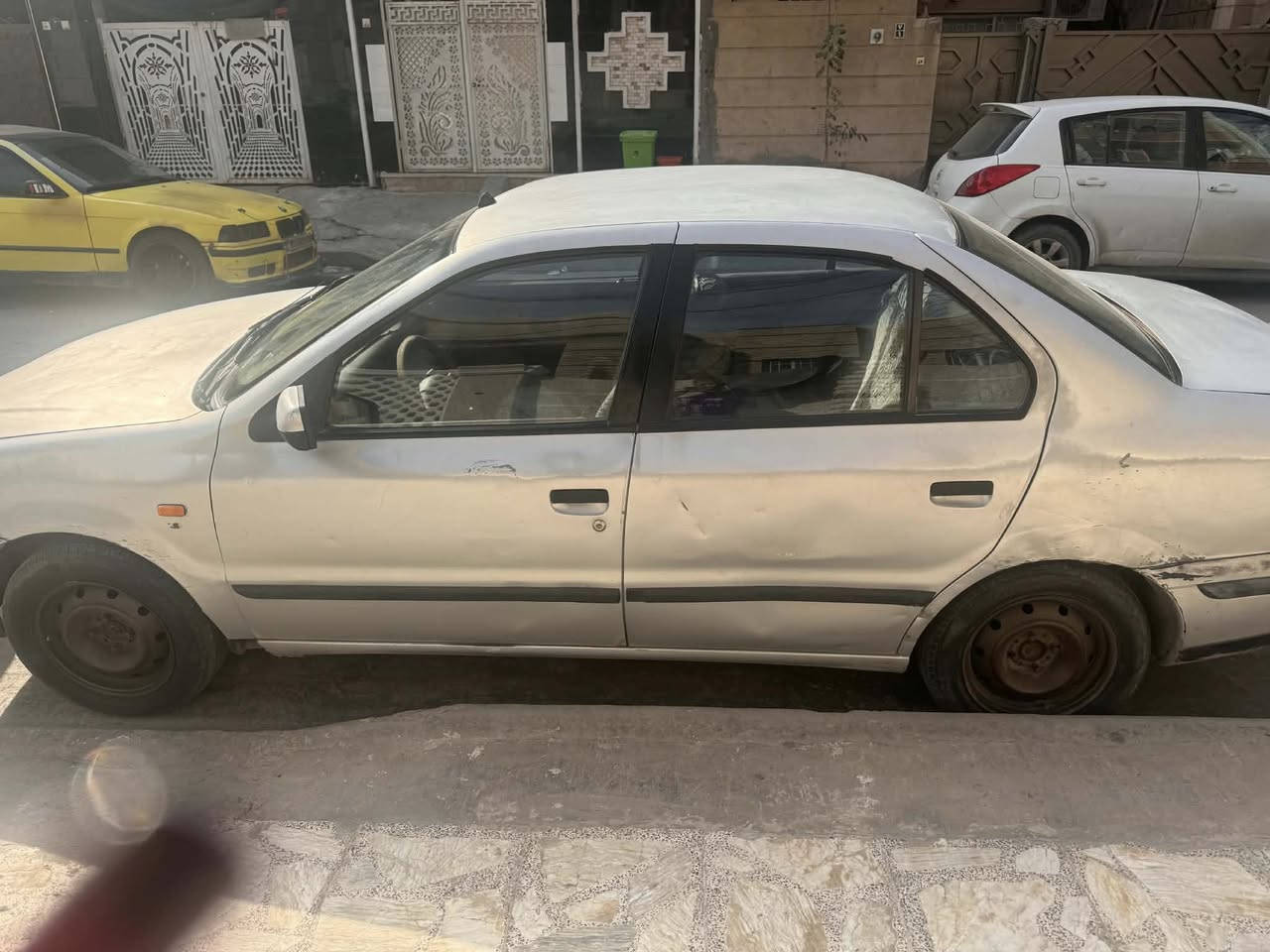 سلام وعليكم شباب للبيع سمند السياره رقمها نينوى الماني باسمي عليها كير ومحرك كورلا كبر اوتو قبل سنه شدينا السياره مال والدي ميطلع بيها ع كد مسواك الله شاهد الباره شغل يكول كالولي كايمه فه منعرف بيها بعد امانه الله قيمو سياره بليرضي بي الله ولسياره متواجده بغداد الشعب *********** متوفر علنت هم وتدللون
