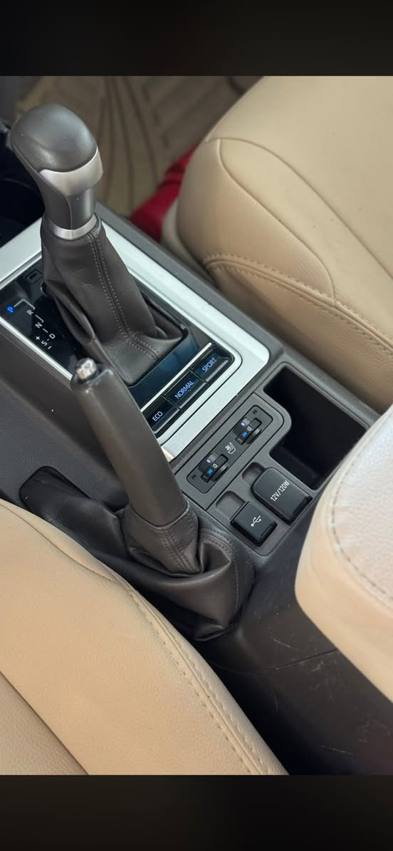 بيع مستعجل او مراوس بجمسي
سياره برادو 2022 vx فول مواصفات الفئة الاعلى الباب الاول دبل ماوس

اربع كامرات السيارة  360 درجة 

كشنات الامامية والخلفيه كهربائية 

كراسي السائق والراكب تدفئه وتبريد

ماشيه 50 الف كم

مكفوله من الصبغ والبارد 

باسمي السنويه تريد تحويل ثاني يوم 

الرقم اربيل جديد

مواصفات vx 

1_تحكم ستيرن جهتين 

2_كشنات كهرباء

3_تبريد كشنات 

4_ستيرن كهرباء

5_لايت متحرك

6_لدات ابواب 

7_اضاءه ترحيبيه 

8_سلايد دروف

9_ انضمة قياده ثلاثه ( ايكو نورمل سبورت ) 

10_ سماعات JBL 

11_ كشنات الخلفيه كهرباء

12_سستم ايرباك كامل 

13_ تشغيل بعد

14_اربع كامرات 

15_انضمة الطرق الوعره 

16_حساس امامي خلفي

17_خرائط

18_شفتات ستيرن 

19_ثلاجه وسطيه

شاشه JBL 

السعر 45 بيع مستعجل 

للاستفسار اتصال ***********
