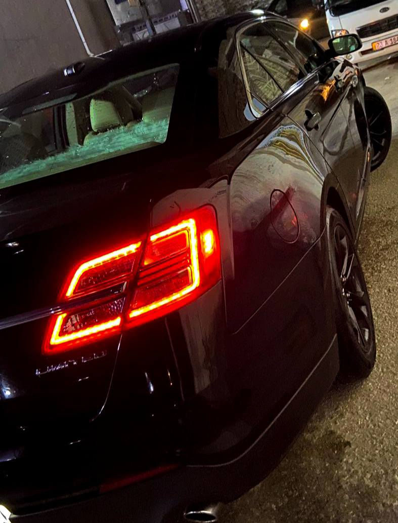 سلام عليكم 
فورد تورس ليمتد فول للاخير
الموديل :2019
ناقل السرعة ؛أوتوماتيك سبورت
عدد السلندرات ؛ 6 سلندر
حجم المحرك: 3.5L
القدرة الحصانية ؛ 263hp
نظام الدفع ؛ امامي
الدواخل:7الوان
بصمة ابواب وبصمة تشغيل+تشغيل عن بعد
نوع الفرش ؛ جلد - كهربائي - تدفئة - تبريد -كشن ذاكره -ستيرن تدفئة
وسادات هوائية ؛ 10 + 3 شاشة + رادار امامي وخلفي + حساسات
قياس الإطارات ؛ 19انش
السقف: سلايت رووف
مصابيح ؛ رأس متحرك - إضاءة LED  
رقم السياره // بغداد 
سعر//146// بيه مجال للشراي
مكاني// نجف // رقم
/  ***********
