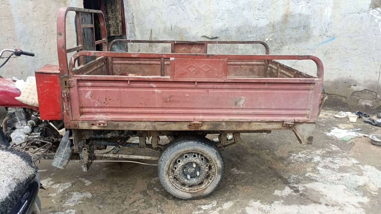 سلام عليكم ستوته 2013 اوراق اصولي محرك 23 عوزهه ضفيره   السعر 850وبيهه مجال ***********
