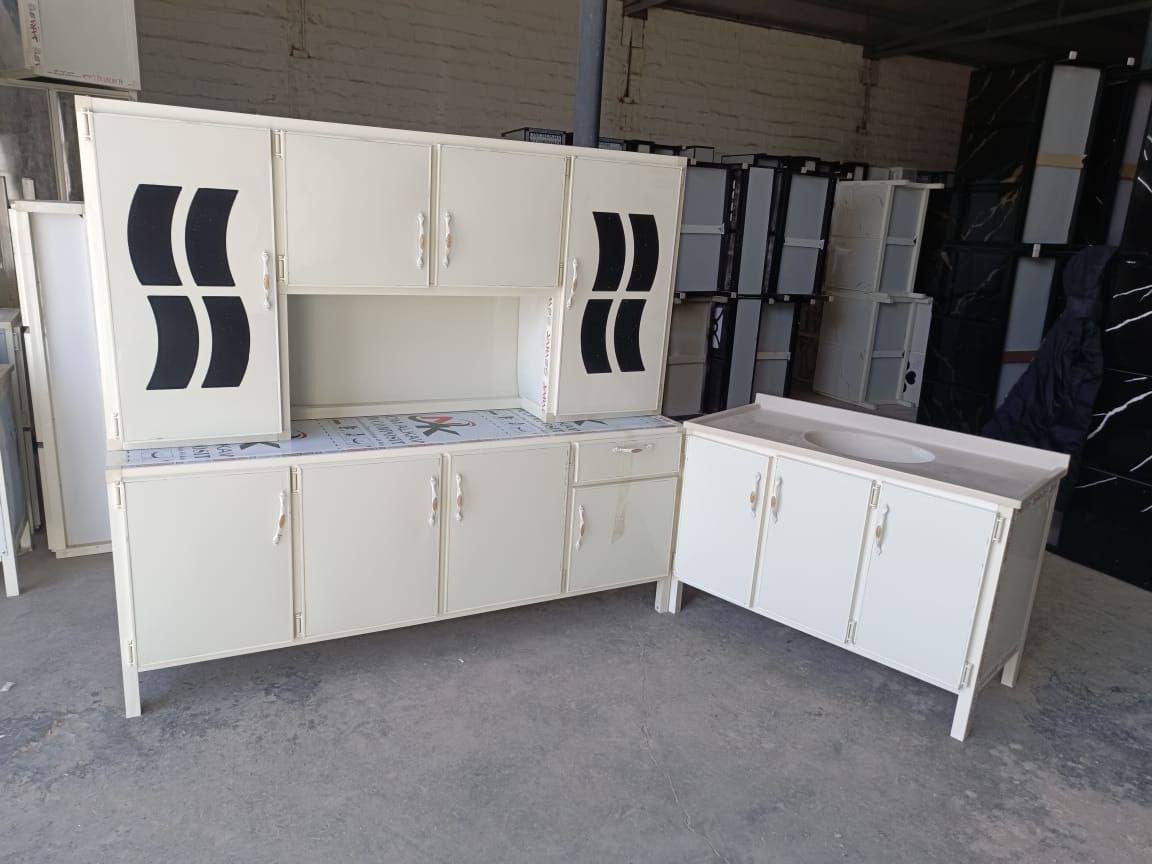 للبيع 
مترين مع سنك 
يتوفر توصيل محافظات


**إذا كنت صاحب هذا الإعلان وتريد حذفه لأي سبب، رجاءا أرسل رسالة إلى الدعم الفني**