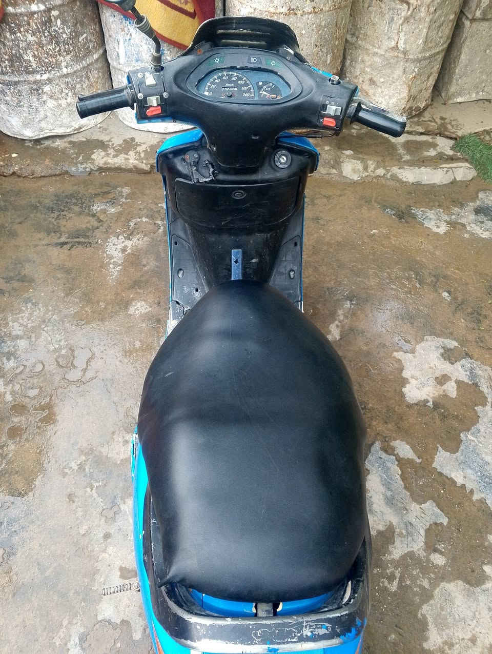 دراجة فراشه فحل شغاله سلف هندر كهربائيات جاهزه سعرها 300بيه مجال مكان الحصوه ***********
