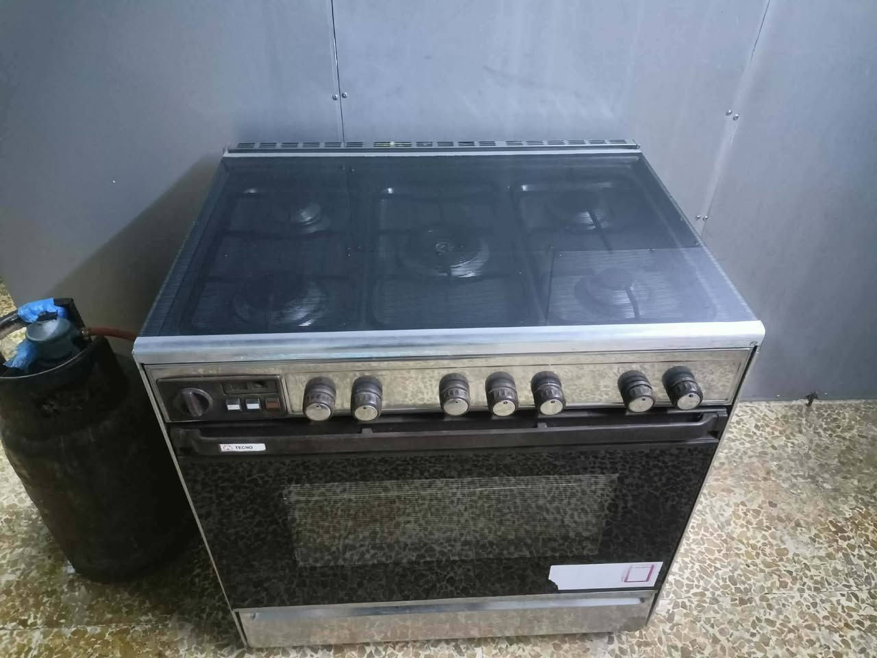 طباخ عشتار مصري شغال كامل عيون وفرن خطين نار زركه شرط نظيف جدا....
السعر 165 وبي مجال بسيط
عنوان موصل حي القدس
التواصل على الخاص


**إذا كنت صاحب هذا الإعلان وتريد حذفه لأي سبب، رجاءا أرسل رسالة إلى الدعم الفني**