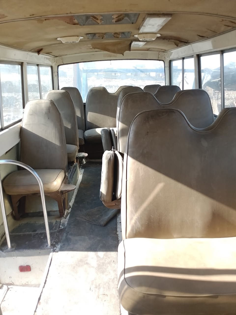 السلام عليكم ورحمة الله وبركاته  سياره كوستر للبيع نضيف حيل  معمره رايمن تايرات جداد اذا اتريد تفاصيل اكثر اتصل ***********
