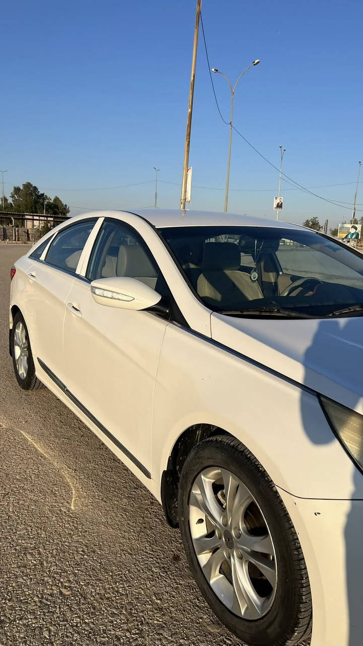 سوناتا 2011 وارد خليجي رقم انكليزي مميز بأسمي سنوية لل2030 محرك 2400
مكفوله ما عدى شبر بارد بالباب خلفي  محرك و گير عالشرط منظومة تبريد جديده تخم تاير جديد سونار داخل المنشور
السعر 130 ورقة وبيه مجال بسيط
العنوان الديوانية الحمزة الشرقي
***********
