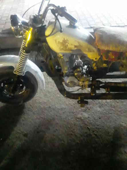 سلام عليكم ستوته للبيع موديل 13اوراق اصولي محرك وشاصي مكفولات نكره سلف سعر مليون و 100 وبيه مجال هاتف *********** مكان انصر
