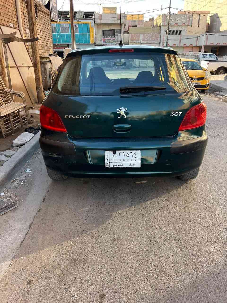 السلام بيجو سياره بيجو 307 موديل 2004 جاهزه من كلشي تبريد كير مكينه حداديه ملاحظه واحده فقط ضربه باب خلف السايق ما معمره ترجع بارد الباقي كفاله السياره السعر 45 وبيها مجال رقم التليفون *********** غير متاوجد نت
