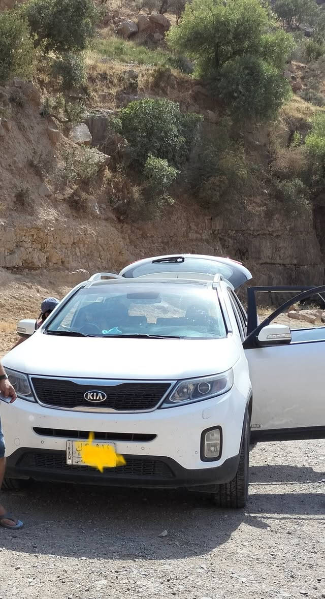 سورينتو 2015 خليجي فول مواصفات ستة سلندر 3500 
ماشية 150 بيهه جاملغ الايسر مصبوغ وبارد بالباب وطختين صغار ما معدلات  رقم بغداد السعر 165


**إذا كنت صاحب هذا الإعلان وتريد حذفه لأي سبب، رجاءا أرسل رسالة إلى الدعم الفني**