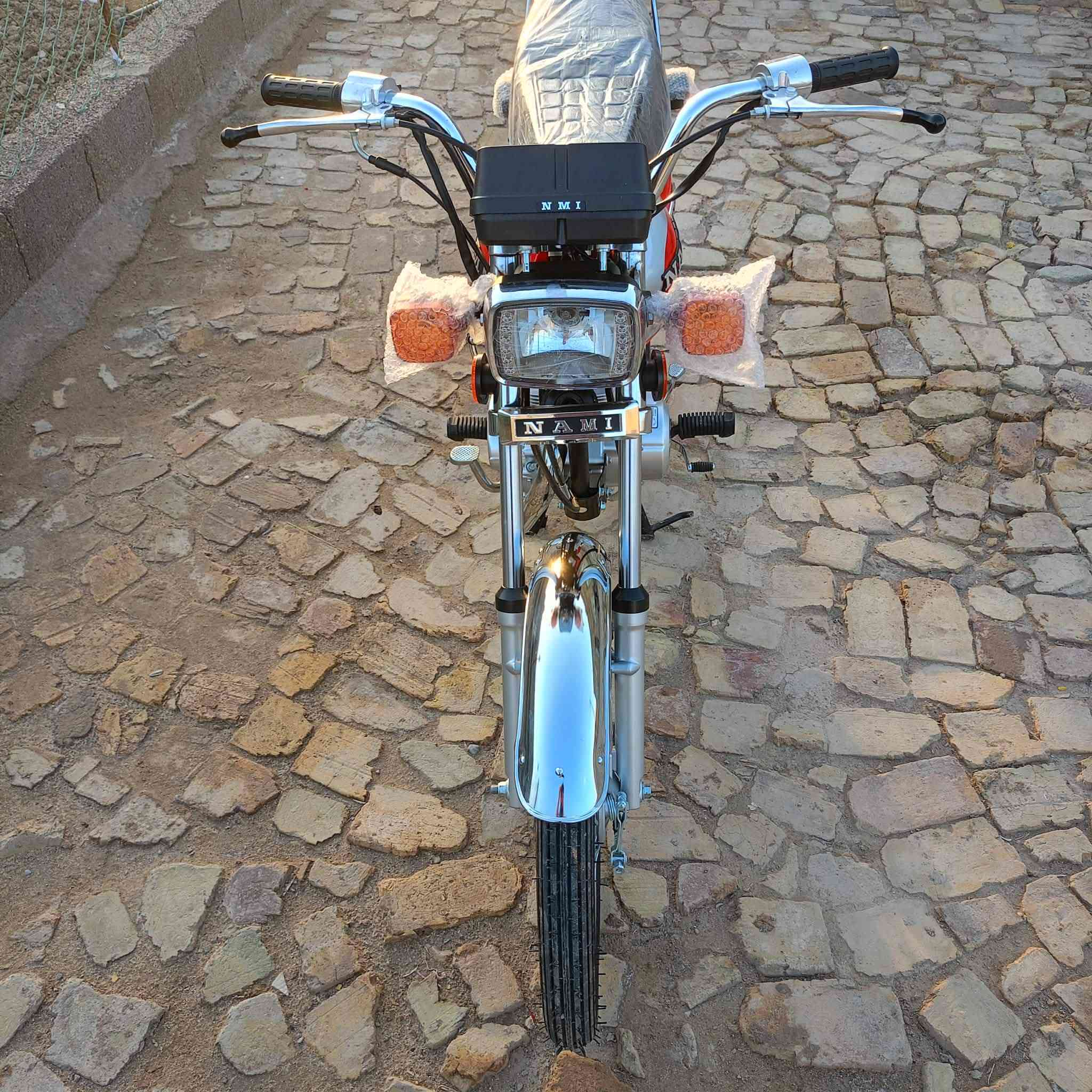 سلام عليكم دراجة نامه تعمير موديل 20اوراق اصولي محرك نامه شلامجه بعده ع السحك السعر مليون و350وبيه مجال الاستفسار ***********
