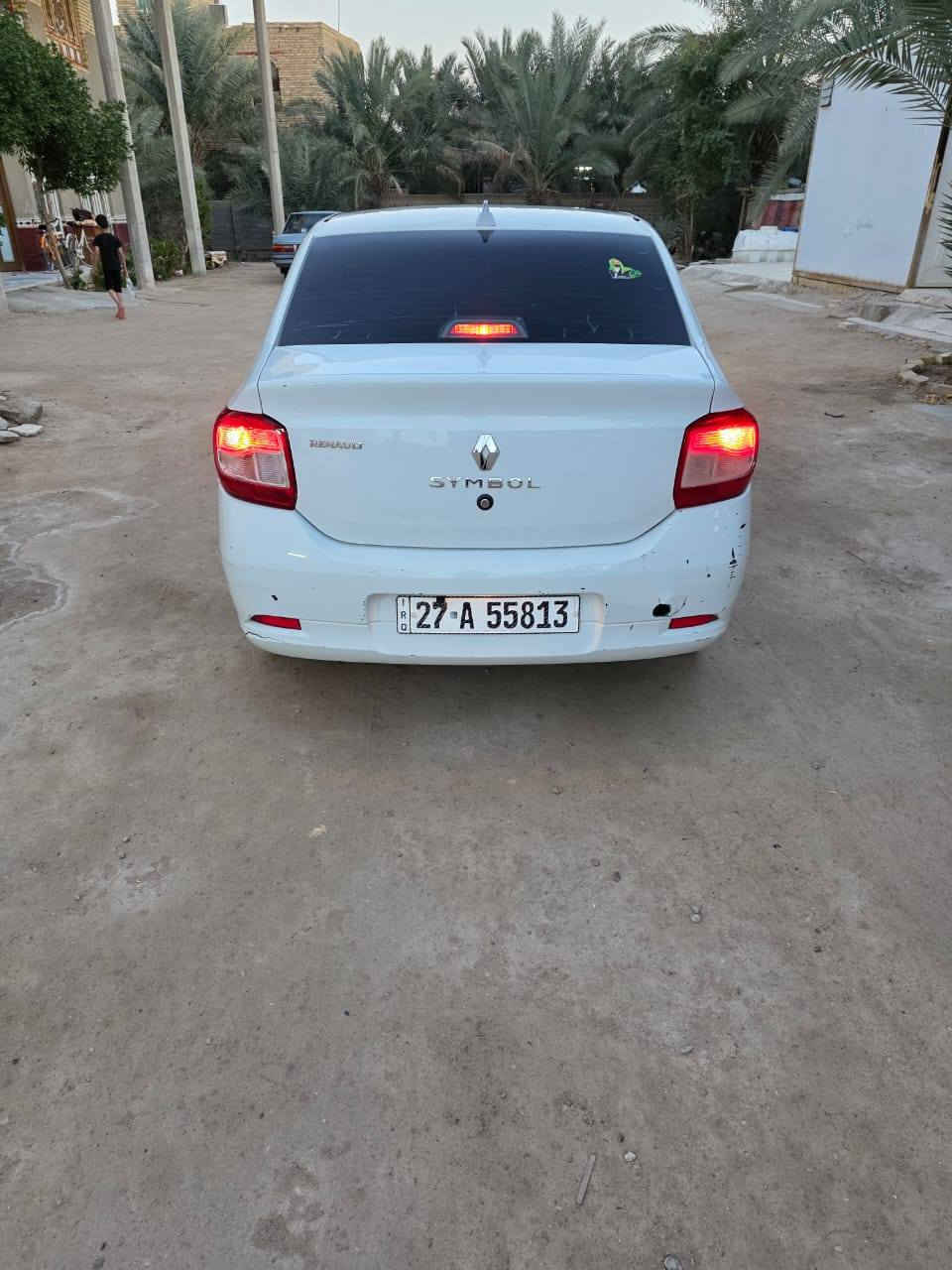 سلام عليكم رينو مديل 2016 سياره عله وضع لشركه مكفوله كفاله عامه من لضربه ول صبغ ول تبديل سياره ما ماشيه شي قليل  سياره جديده جاهزه تخم تاير جديد حداديه جديده مكينه وكير جدد وتما تيك تدفه تبريد شغلات رقم دولي سنويه 30 تحويل رقم *********** السعر 60 ورقه
