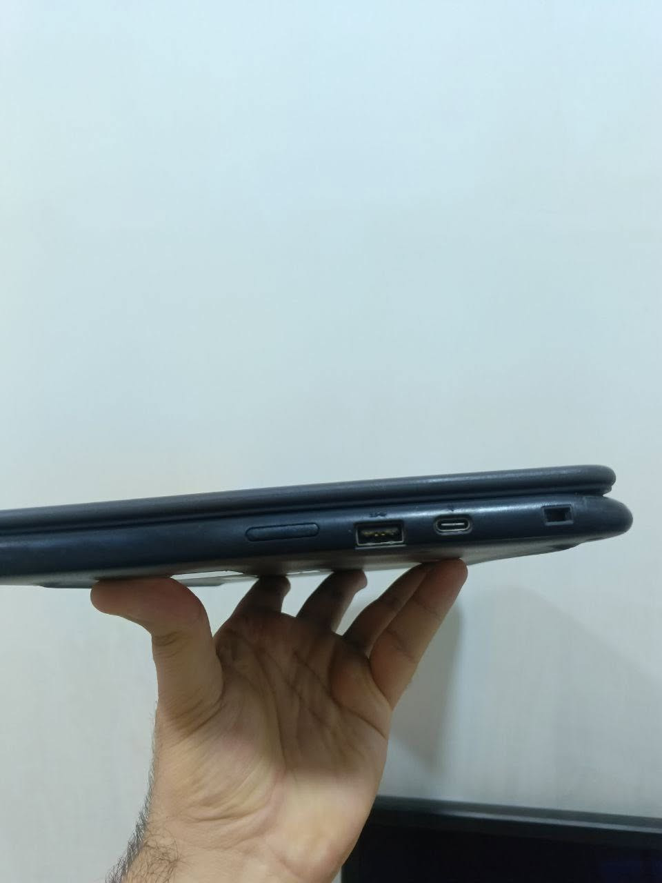 سعره 70 الف
🔥 Dell Chromebook 3100 2-in-1 – شاشة لمس
لابتوب + تابلت بجهاز واحد ✨
🔹 شاشة لمس 11.6 إنج HD
🔹 يدور 360° (2in1)
🔹 معالج Intel Celeron N4020
🔹 رام 4GB
🔹 تخزين 10GB قابل للتوسعه
🔹 نظام Chrome OS سريع وخفيف
🔹 بطارية تدوم ووزن خفيف والشاحن تايب سي
🔹 متحمل ومناسب للطلاب والدراسة
💻 عملي، سريع، وسعره مناسب
📩 للمراسلة والاستفسار خاص


**إذا كنت صاحب هذا الإعلان وتريد حذفه لأي سبب، رجاءا أرسل رسالة إلى الدعم الفني**