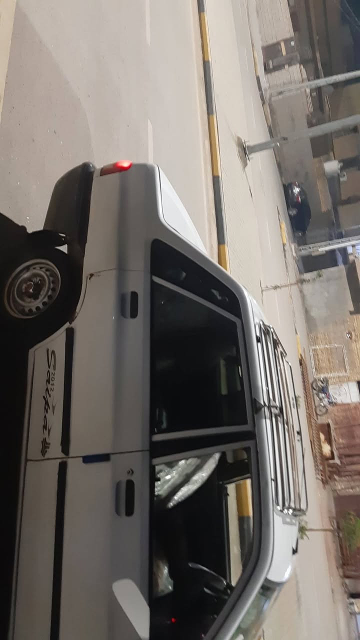 سلام عليكم سايبه مديل 2012 سيارة حلوه داخله نضيف تجي شوف بيه ملاحظات قليله يعني بزايد ورقه تكلبه كلاب مكان كوت كير مكينه مابيهن شي بس كام شفت وصدر عوزه  سعره 32 وبيه مجال وهاذ رقمي ***********
