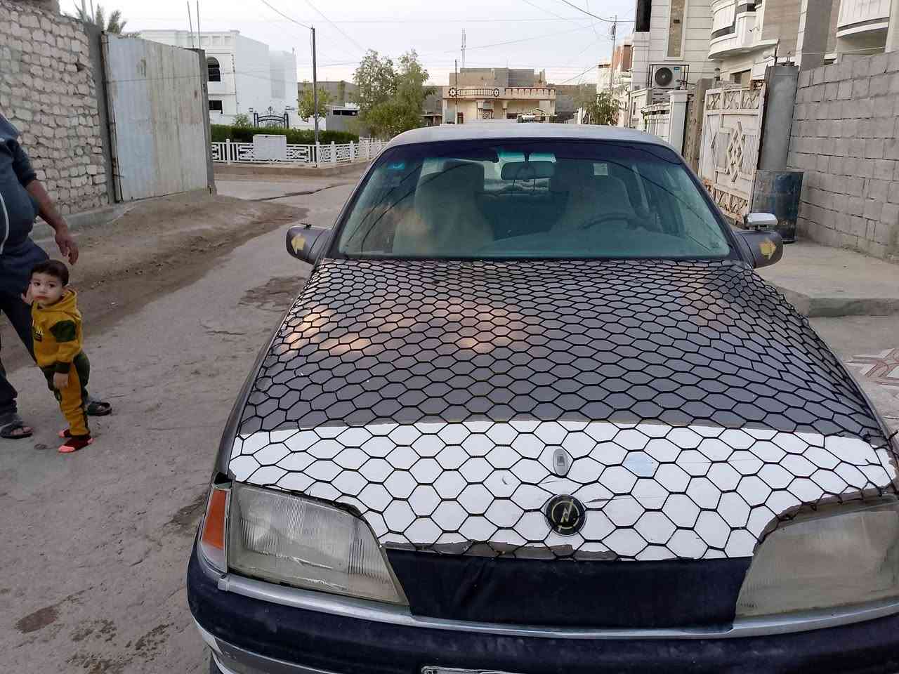 سلام عليكم
سياره للبيع اوبل اوميكا ١٩٩٢ سياره نضيفه محرك وكبر جديد 
السعر :25 وبيها مجال
صاحب السياره (***********)
