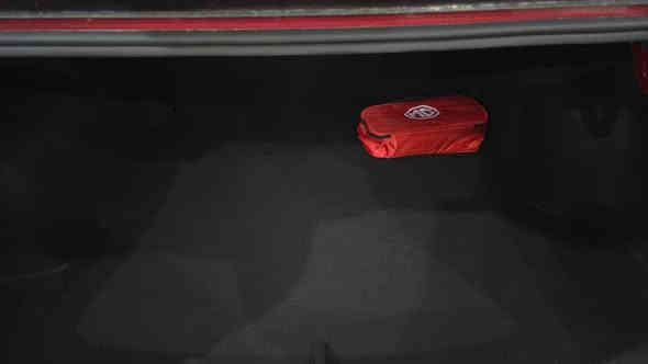 السلام عليكم
MG 5 plus 2025

رقم اربيل بأسمي 

زيرو السيارة 

ترقمت قبل يومين تريد وكالة او تحويل 

مواصفاتها 

بصمة دخول وتشغيل 

هاند بريك بصمة 

اوتو هولد

ترحيب 

شاشة اندرويد اوتو ابل كار بلي

قطعتين تبريد 

شاشة اعطال 

حساس ضغط الاطار 

لد امامي خلفي لايت زينون

مانع انزلاق 

حساس خلفي 

ويل كروم

مكان السيارة بغداد حي الاعلام 

***********
