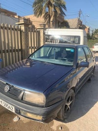 كولف فينتو الماني موديل 1993 المكان بغداد  السعر 30$ وبيها مجال كير او...