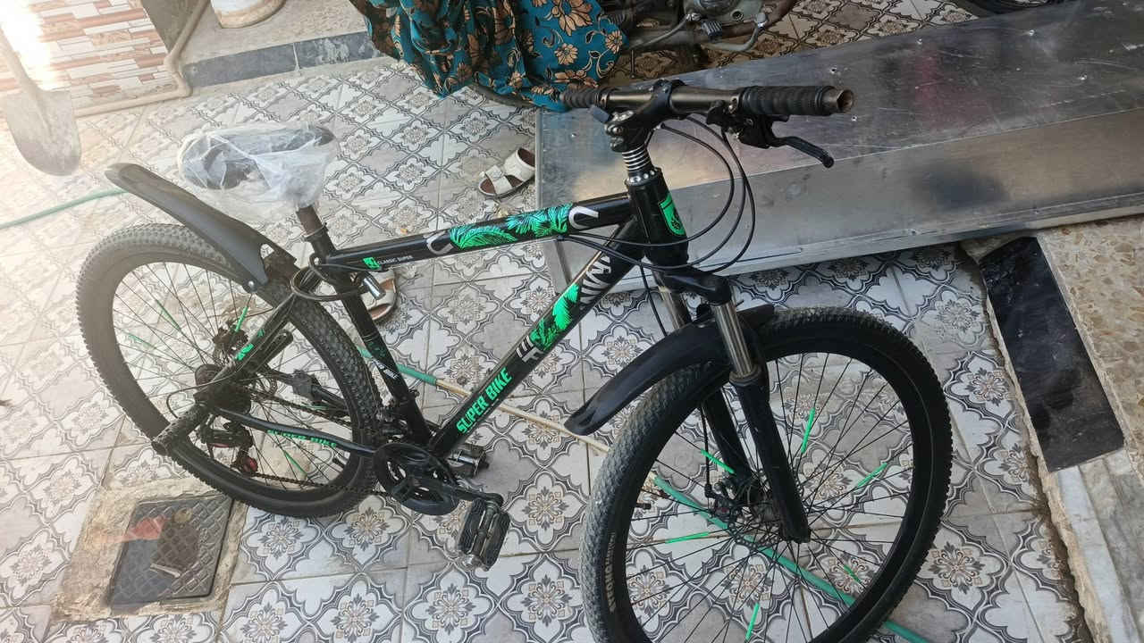 للبيع حجم 28
نضيف ال اخرر حبه نقص فقط كف بايدر 
. ***********
