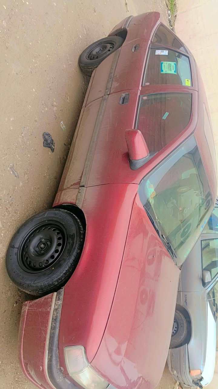 اوبل فيكترا 1993 محرك 20 كير عادى فقط جاملغ امامي طرف سكن رقم كركوك الجديد  مشروع وطنى سنوية لحد 2029 مع دفتر بانزين 
سعر 42 و بيها مجال للطيبين 
***********
***********
