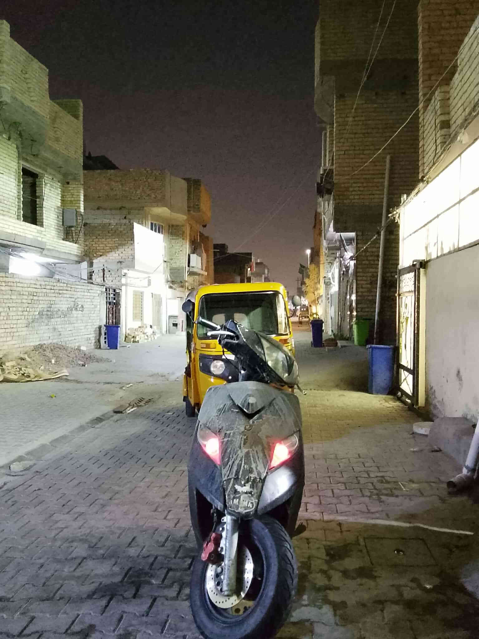 سلام عليكم اخوان دراجه ثعلب دراجه شغاله وحلو مكينه 
نظيفه بس كفر المامي مكسور من جوه دراجه شلعه ومعد 
مكان شعله سعر ٤٥٠ وبيه مجال ***********هذا رقمي
