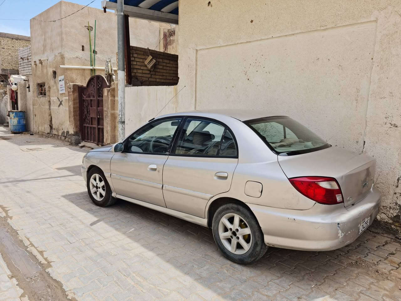 🚗 كيا ريو (Kia Rio) 🚗

الموديل 2002

مصبوغة عام

*المحرك 1600 دوش مسكر (DOCH).

 *حالة المحرك جديد وجاهز  (مال كصة)  شاده قبل 15 يوم مع كافة التفرعات .

*كير أوتوماتيك 

*التبريد عاطل (بحاجة إلى صيانة).

* السعر ٣٨$

 📞 للتواصل والاستفسار

📱 ***********
