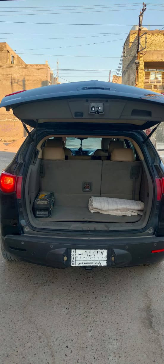 السلام عليكم 
شوفرليت ترافراس خليجي 2011 فول مواصفات ، للبيع سيارة نظيفة جدا السعر 80 ورقة وبيها مجال حك الجية
مكاني بغداد الدورة 
رقم الهاتف / ***********
