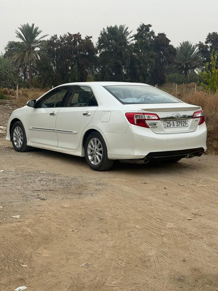 كامري خليجي GLX  فوول مواصفات
موديل ٢٠١٢ شكل ٢٠١٤
السونار مرفق مع الصور 
***********
