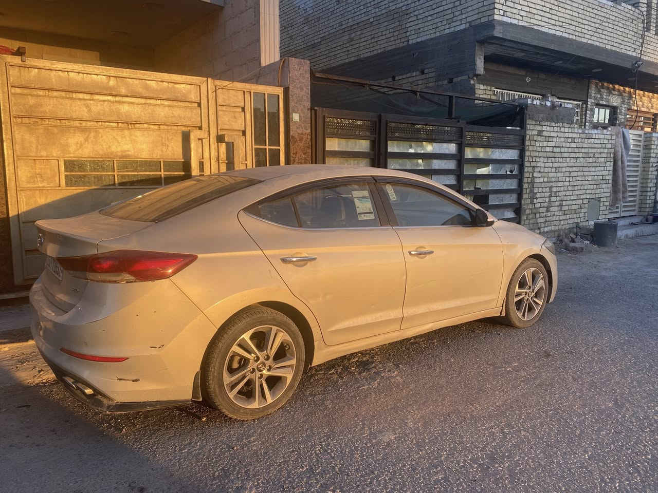 النترا 2017
محرك 2000دوش
فول عده البصمه
جاهزه من كلشي محرك كبر تبريد 
بيها جراد قماره وصندوك
وارد خليجي
سنويه جديده باسمي
بغداد (زعفرانيه) 
تفاصيل موضحه بالسونار
السعر 100وبيها مجال بسيط للشراي
***********
