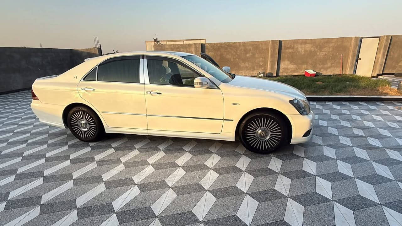 السلام عليكم شاهين 2006 بصمه رصاصي شاصي 80 قرار 48 رقم بصره السياره خمس بصمات دواخل اسود ملكي السياره فتحه قصه قماره فقط والباقي كفاله تخم ثاير تبريد شغال حداديه جديده اخوان السياره ما ناقصها اي شيء والمو شراي لا ينتصر رجاء السعر 130 وبيها مجال عنواني البصره ***********
