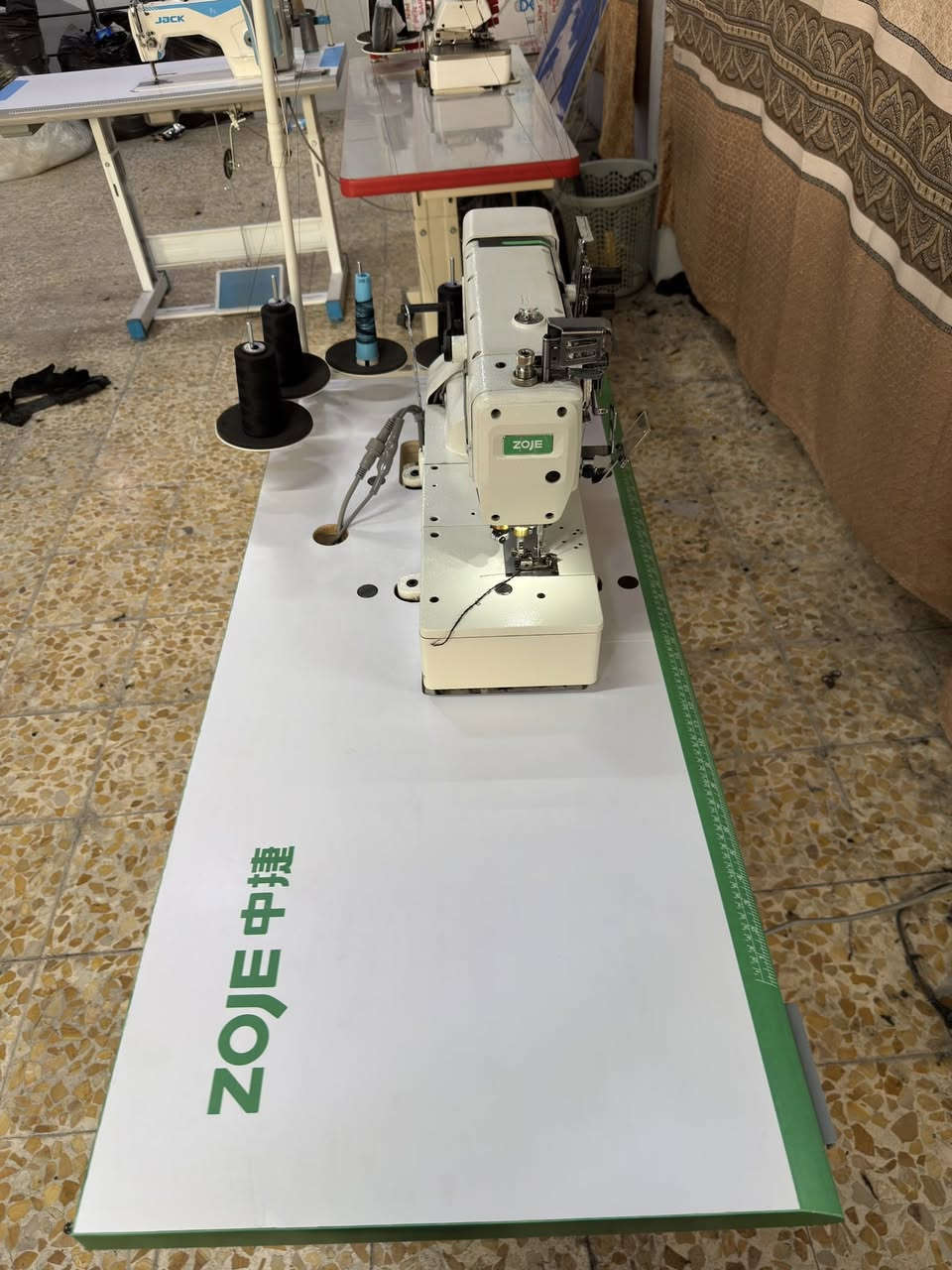 مكائن معملية للبيع
مكائن نظيفة حييل واستخدام خفيف جدا اقل من  شهر مستخدمات والمكاين معملية يعني تاخذهم كبل تشتغل بيهم

اول مكينة الزوجي رشة حييل جديدة وممتازة اشتريتها بمليون وربع  ابيعها ٨٠٠ وبيها مجال 

الاوفر ايضا مشتريها ب٣٥٠ وابيعها ٣٠٠ وبيه مجال

التكل جاك اشتريتها ٢٤٠ ابيعها ٢٠٠

المكص ماخذه ب٣٠٠ الف ابيعه ٢٠٠ بيه مجال 

الميز ٦ متر وعرض ٢١٠ سانتيم 
كلفني ٦٥٠ الف ابيعه ٣٠٠ وبيه مجال

سبب البيع ما عندي الخبرة الازمة بهذا المجال وما جبت زبائن وتركته

اذا تاخذهم كلهم اسويلك خصم مناسب

 
مكاني الموصل حي وادي حجر مقابل صيدلية السرور وموجود توصيل مجاني لكل العراق واذا تحب نصعد اتصال وتشوف شغلهم ونظافتهم


**إذا كنت صاحب هذا الإعلان وتريد حذفه لأي سبب، رجاءا أرسل رسالة إلى الدعم الفني**