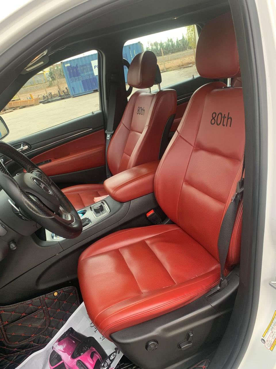 جيب كراند شيروكي خليجي وكالة هارلم  2021 ثمانينية
ماشية 78 الف كيلومتر
صار بيها ضرر بسيط بالسقف بالنقل   
السيارة مغلفة PPF 
وعليها دوسات كهربائية 
للمعلومات اكثر 
واتساب *********** 
السيارة في اربيل 
السعر 275 ورقة
