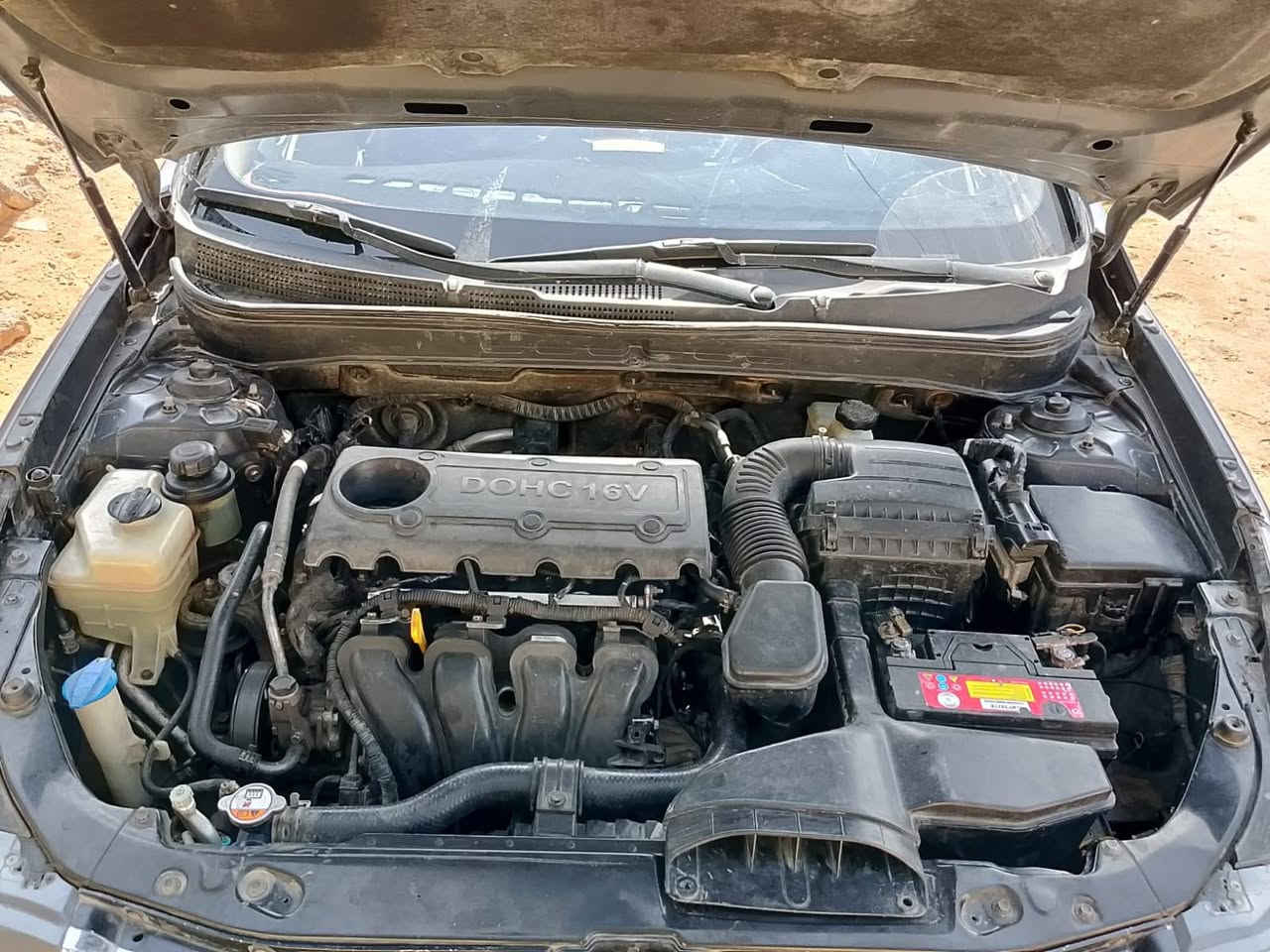 السلام عليكم سوناته موديل 2010 خليجي مكينه 2400 دوش مكينه وكير مكفولات كهربائيات كله شغاله تخم تاير وباتري جديد السعر 105 وبيها مجال بسيط *********** كربلاء
