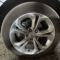 زوج وياله هنه وتايراتهن الحجم 17 للبيع  07768418483
