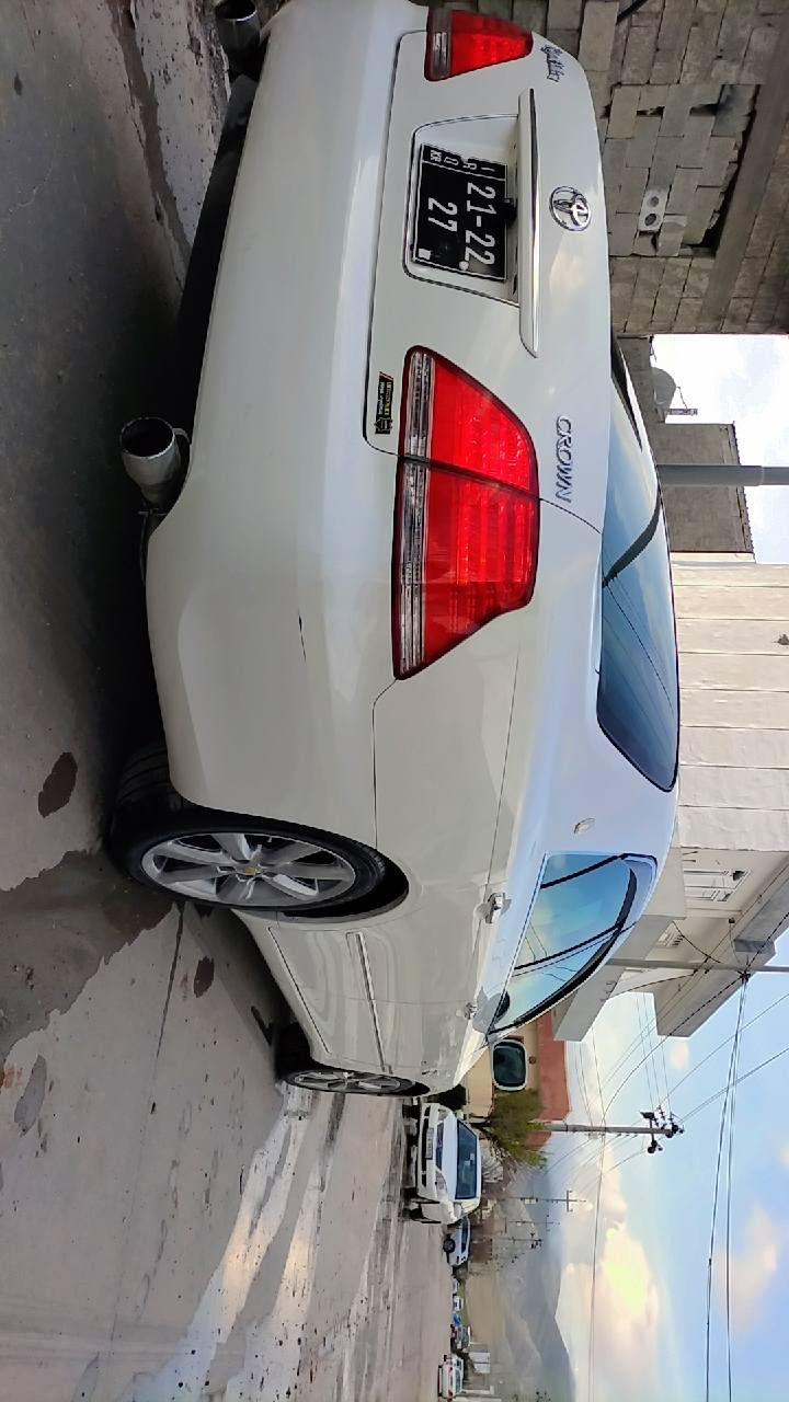 سڵاوی خوا لە گشت لایەک
شاهینە مووس مووس ٢٠٠٥ڕۆیاڵ ناو زەرد
مەکینەو گێڕی گەورە ١٨٢بێ دوکەڵ
بێ بۆیاخ تەنانەت دەعامیەکانیشی بۆیاخی نیە
یەک چاڵی بچوکی هەیە لە ڕەسمە کە دیارە
هەیکەلی زۆر جوانە
مواسەفات ٣دووگمە پەردە بیلاد کارەبای بەشەرت گێڕوو مەکینەی بەشەرت سەقفی بەشەرت وەک شوشە مەجمووعە سوکانی بەشەرت هەر چوار تایەو ویلی لۆکی لە سەرە ویل دینگە قفڵی ٦٧گەڵایە شۆێن عە ربەت بەشەرتی ١٠٠سۆنەر*********** السليمانية, العراق
