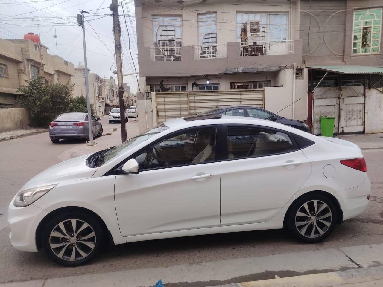 السلام عليكم
اكسنت خليجي ٢٠١٤
بسمي بغداد ماشية ٨٨
محرك ١٦٠٠ دوش
محرك وكير بحالة ممتازة
مواصفاتها المعروفة
فتحة سقف سلايد
تحكمات ستيرن
اشاير بالمري
السيارة حلوة استخدام شخصي نضيفة جداً
مكفولة كفالة عامة من الصبغ والبارد والتبديل
نص الدعامية الخلفية مصبوغة فقط
مكاني الغزالية
***********
السعر ١١٦ وبيها مجال
