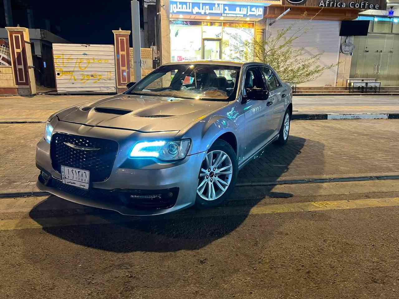 السلام عليكم
اوباما للبيع فقط 
سياره حلوه ونضيفه محدثه srt
بيه باب سائق وجاملغ تبديل
وبنيد وجاملغ صبغ 
وخيط تبخير بسيط 
سعره مناسب 163
***********
مكان بصره
