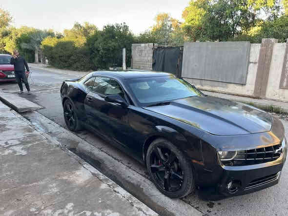 ‏￼￼كمارو للبيع الموديل 2011
كير محرك شرط 
بيها مكانات صبغ أبيع احزام 
بدون ضرر 
اني صاحبها الشرعي تريد تحويل أو وكاله 
السعر ٧٥ اوبيها مجال  حق الجيه
غير متوفر عل فيس 
للمواصله الاتصال على الرقم 
***********/***********
