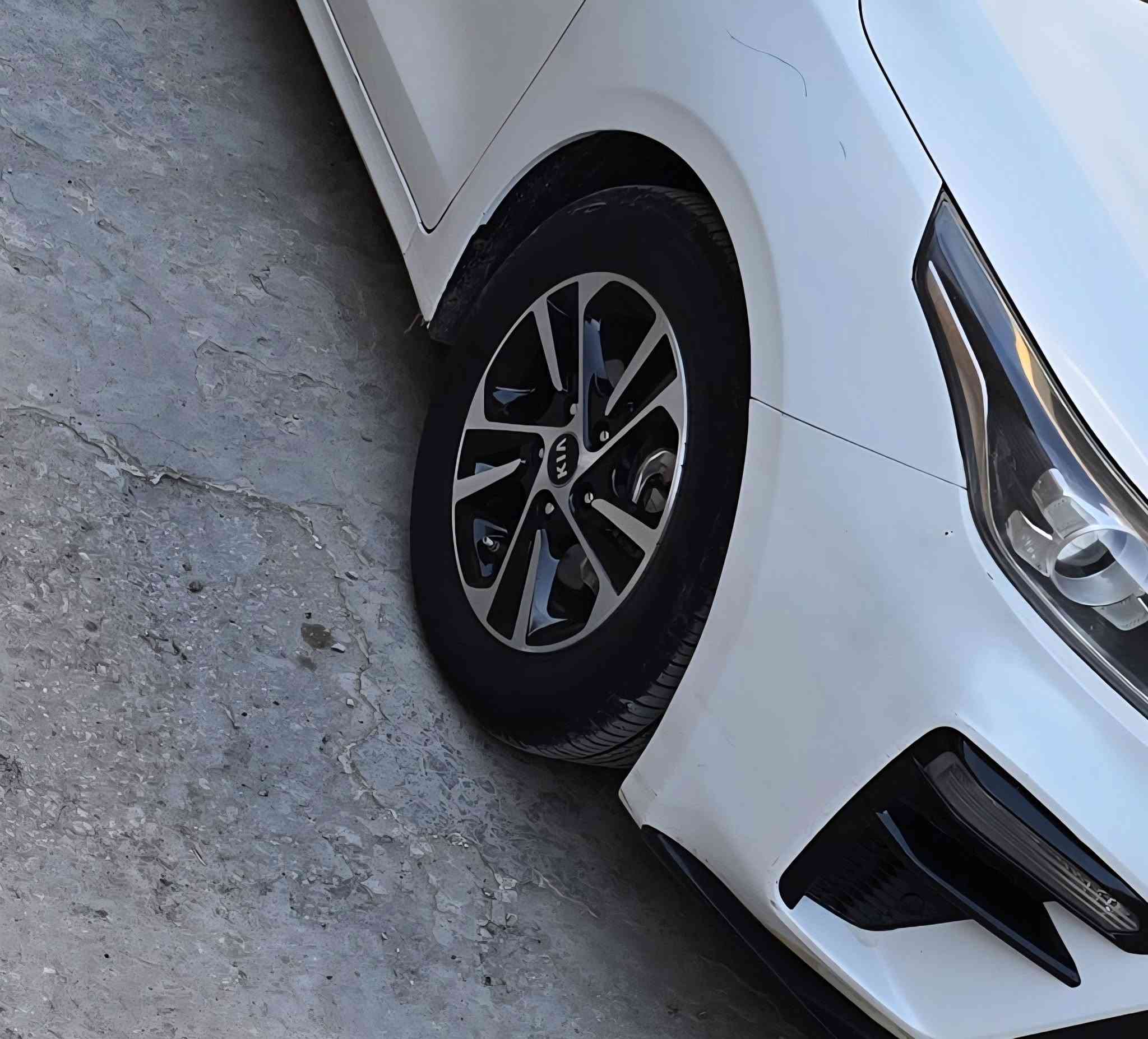 السلام عليكم عندي هاذه الويل كب حجم 15
نضيف وكلشي مابي اريده مراوس بويل عادي او بيع 
مكاني بابل الكفل
الي عنده يجي خاص او يتصل
***********
