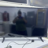 متوفر لدينا شاشات للبيع كل الحجام معه ضمن شهر كامل وأنسب السعار  لاستف...