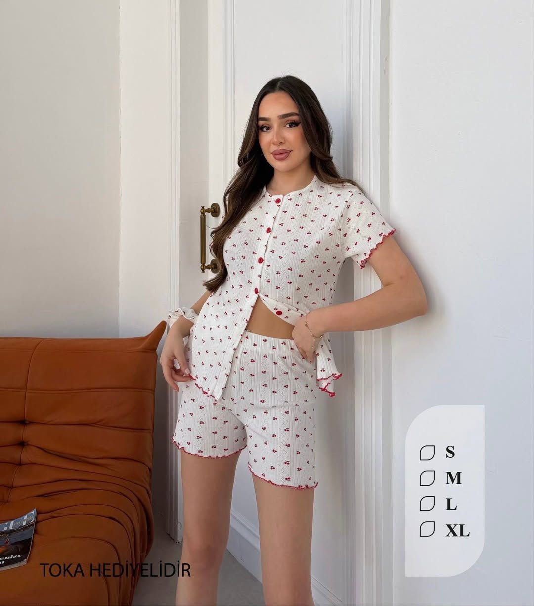 طقم شورط 
نوع القماش قطن بانيه
سيري اربع قطع S M L XL
الشحن من اسطنبول
البيع جملة فقط

 shorts set 
Fabric type Penye
Siri four pieces S M L XL
Shipping from Istanbul
Wholesale only
📞00905357217071

#Wholesale #اسعارجملة #ملابس #fashion #pijama #جملة #بيجامات


**إذا كنت صاحب هذا الإعلان وتريد حذفه لأي سبب، رجاءا أرسل رسالة إلى الدعم الفني**