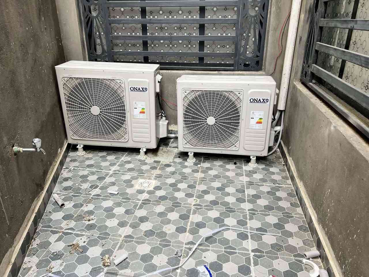 الحمد لله تم تنصيب سبلت  اوناكس3 طن و2طن مع عمل فاكيوم  
#غازR410 
واكيد  ضمان الجهاز من الشركة
وضمان التنصيب 
مجمع المدينة التجاري / الديوانية 
ضمان وامان 
*********** ابو زيد 
‏‪***********‬‏ ابو زيد
