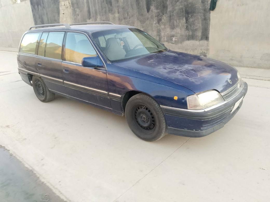 اوبل اوميكاء محرك 20 كير عادي موديل92 موصفات ABS قفل مركزي رقم كركوك مشروع وطني لحد 28 سنويه بي كوبون بازين كول على بلاد سيار بدون ضربه بدون خياس فقط بس هلال فقط هلال واحد معمل سعر 34 بي مجال بصيط  شرط تحويل غرامه رقم موبايل *********** كركوك, العراق

