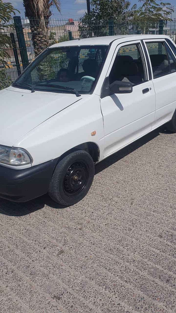 سلام عليكم شباب سايبه مديل ١٣ توه معمره وحلوه كبل لشارع مذب عليه الف رقم نجف شرط التحويل عنواني نجف سعر ٣٥ وبيه مجال قليل حك الجيه وشراي يتصل ع ***********
