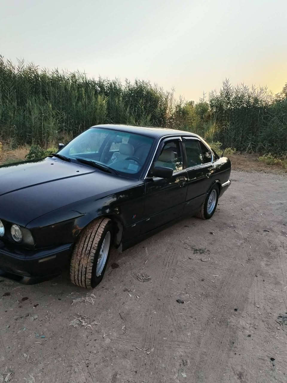 السلام وعليكم
سياره بيئم للبيع525
موديل 92
مكينه وكير شرط 
سياره نضيفه صبغ عام بلا ضرر
طخم امامي خلفي جديد 
باتري جديد 
طخم تايرات جدد
سياره مايعوزها ربع
السعر 65وبيه مجال 
رقمها صلاح الدين شرعي بل موصل شرط التحول
***********
