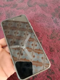 جهاز Infinix HOT 50i ذاكرة 256 نضيف كلششش مستخدم بس نضيف وجديد عيبه ال...