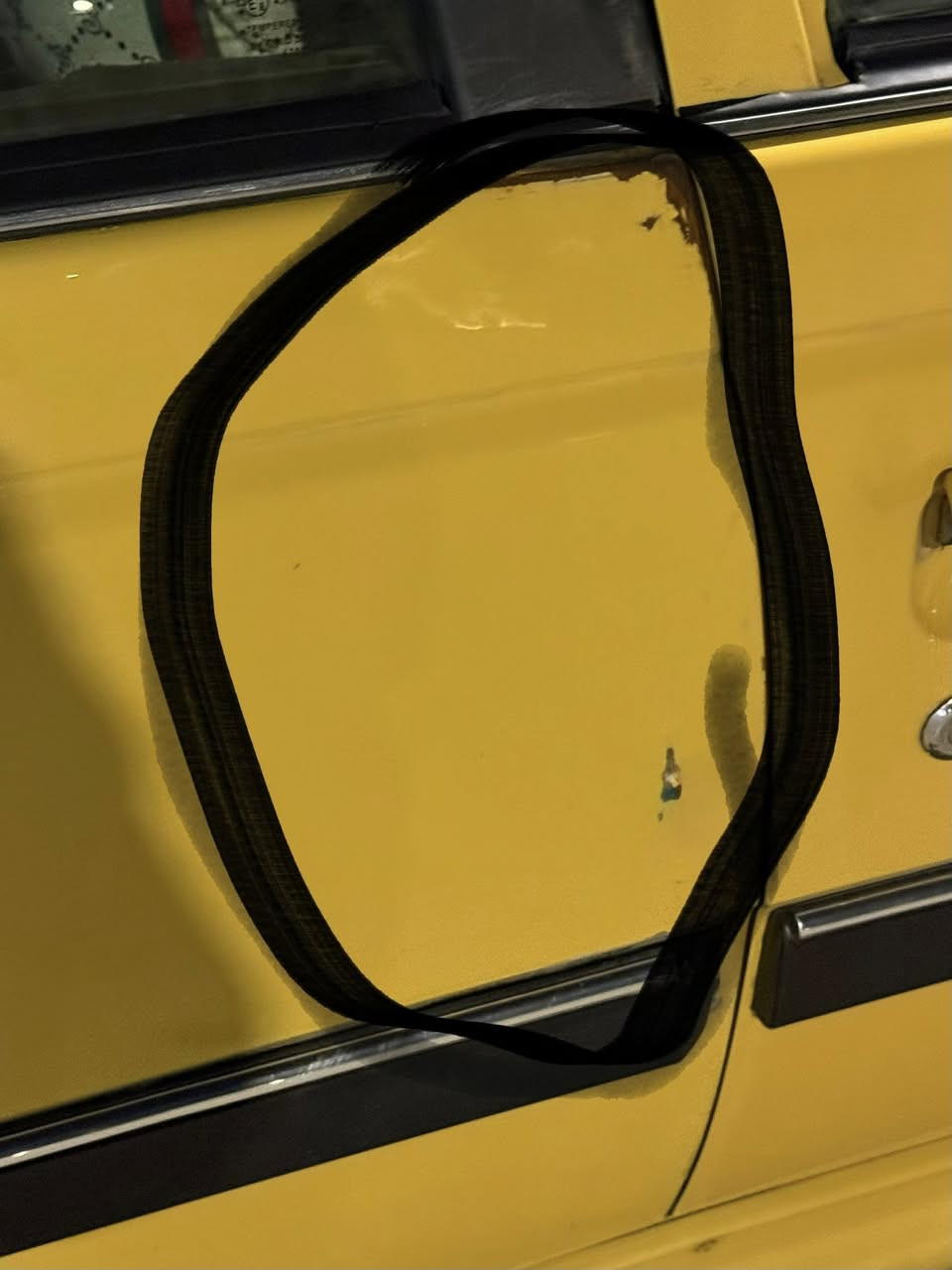 السلام عليكم.   بيجو بارص موديل 15 رقم بغداد نكليزي
سنويه لل2026 سياره جديده بمعنه الكلمه بيه مكينه فرسي كير مكينه حداديه تبريد تتدفهه كفاله السياره كلشي مانقصهه جاهزه مجهزهه كفاله عامه من عده بيه بارد بلباب الخلفي وبلقماره شويه بارد والباقي كفاله عامه وتجي وشوف بعينك السياره احله من الصور ومتعوب عليه ترايك ٢٠٠ وين مايعجبك عنواني كربلاه رقم ***********

سعر 45 وبيه مجال بصيط
