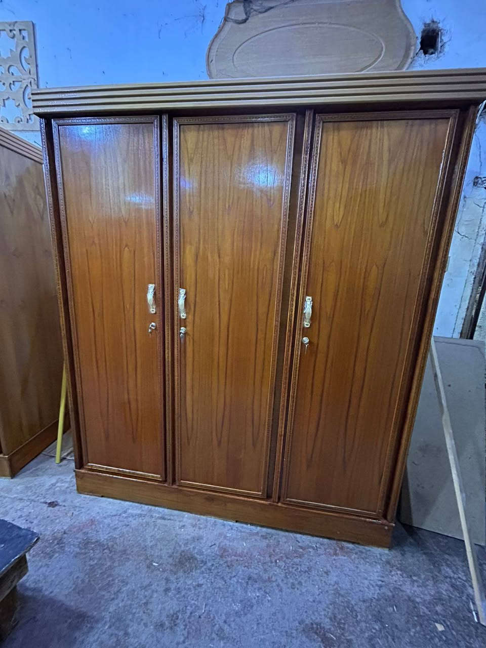 كنتور6بوب ملحق حطاطة السعر 250الف
كنتور 3بوب حطاطة ملحق السعر240الف
كنتور 3بوب جديد السعر360الف
كنتور بابين جديد السعر250الف
بوفية 3مترات ونص حطاطة السعر 150الف
بوفية مترين ونص حطاطة السعر 120الف
بوفية متر و70سنتم السعر75الف 
زاوية كنتورية حطاطة السعر 45الف
العنوان التاميم القادسية الاولى شارع المشاتل 
للأستفسار ***********
