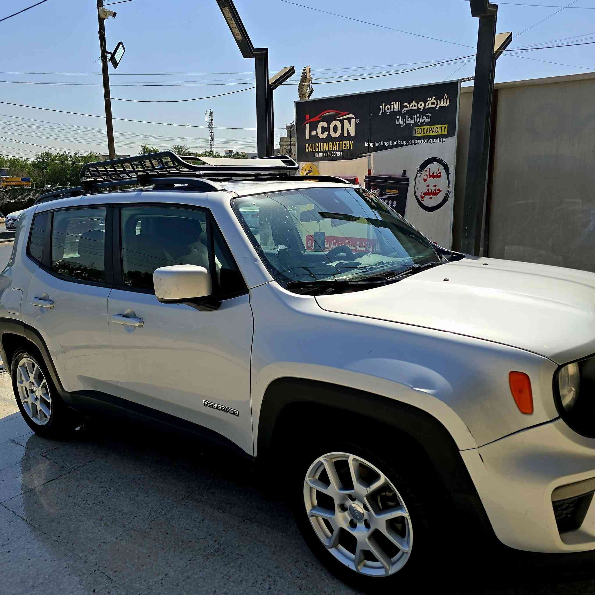 سلام عليكم 
للبيع جيب رينكيد موديل 2020 
محرك 2400 رقم بغداد
حادث خلفي جنطه
السيارة جاهزة وكاملة بدون نقص على أيدي 
تبريد ثلج  
شاشة بصمة كامرة خلفية مواصفاتها معروفة 
ماشيه ١٨٠ الف
الموقع بغداد الدورة 
السعر ١٢٨ 
***********
