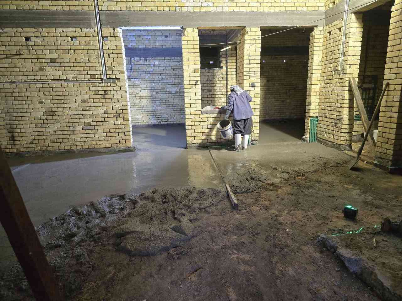 السلام عليكم كادر تنظيف الرضيه وحدل وصب وزن ليز عمل درجه اولى عمل في جميع مناطق البصرة ***********
