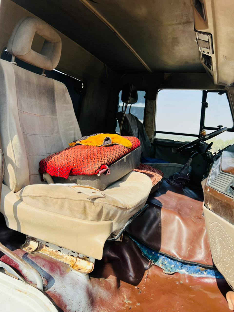 السلام عليكم ورحمه الله وبركاته للبيع دنكر ماء سنيبوشي موديل 91سنويه 27. حموله 12الف لتر مسجر بل سنويه دنكر حوضي. سعر 70وبيهه مجال مكان حله بابل اتصال ***********
