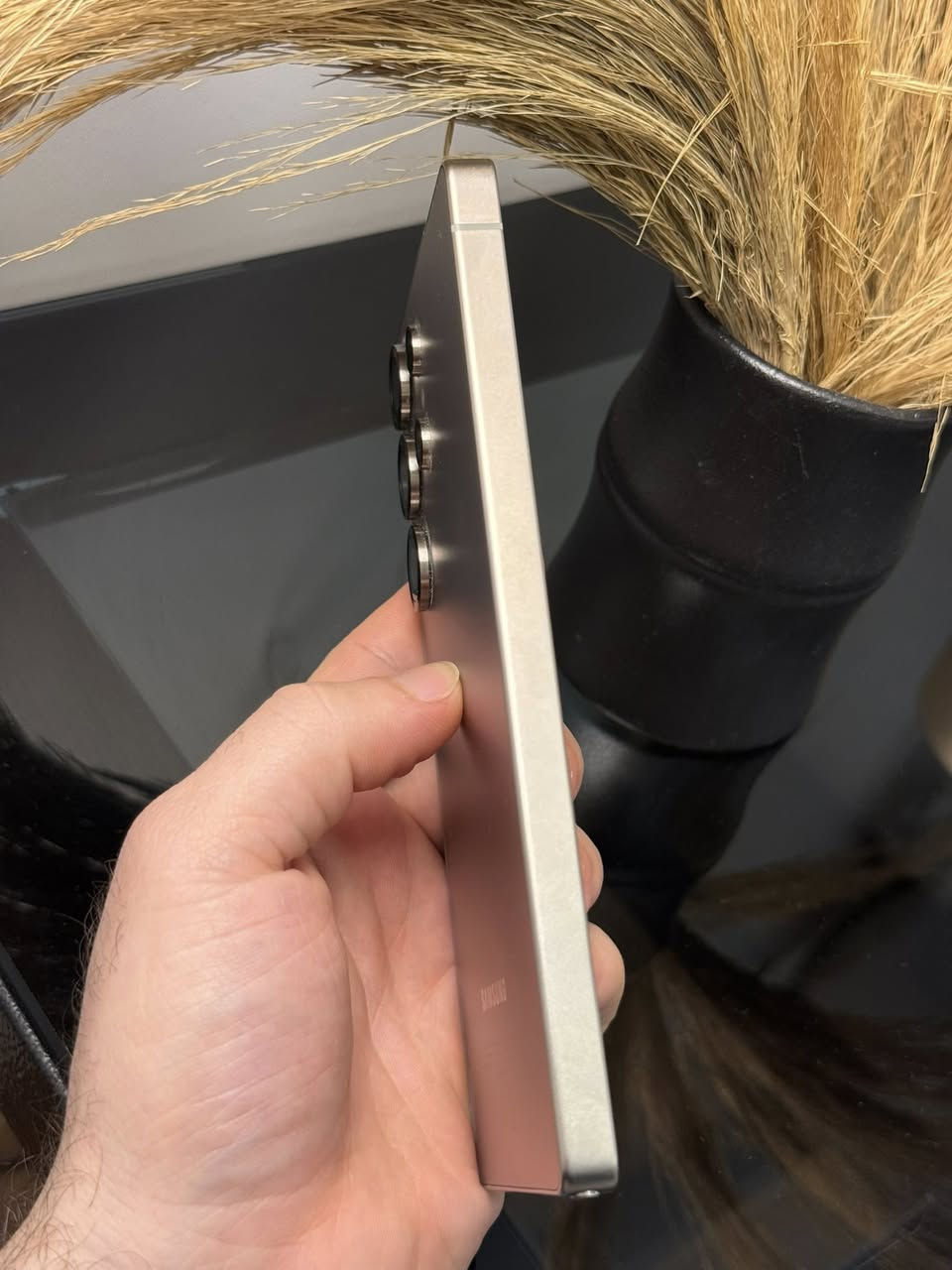 سلام عليكم
عندي جالكسي S25 الترا ٢٥٦ جيجا نظافة ١٠٠٪؜ مكفول من كل شي
استخدام جداً قليل فقط شهرين يعني بعده بالضمان
ضمان الوطني
بيع او مراوس بآيفون ١٧ برو ماكس
اتصال وواتساب موجود ***********
