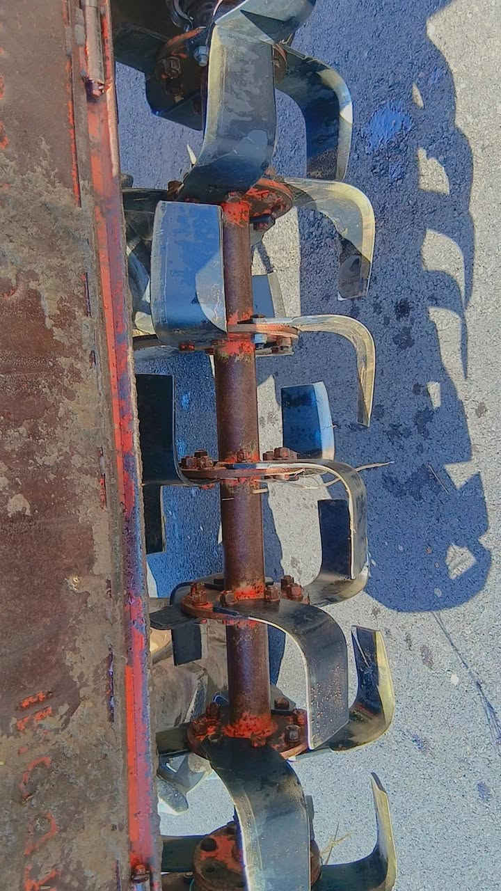 سلام عليكم البيع مكينه ينمر دخول جديد معاه فقط مثرامه مكينه خير من الله وهاذا رقم الهاتف ***********
